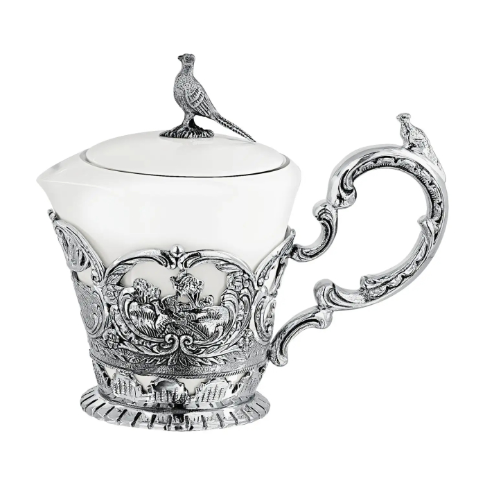 Серебряный сливочник «Королевская охота» с чернением и футляром - артикул: AK01622 - стоимость: 145 200 руб. Серебряный сливочник «Королевская охота» с чернением и футляром - артикул: AK01622 | Мосподарок