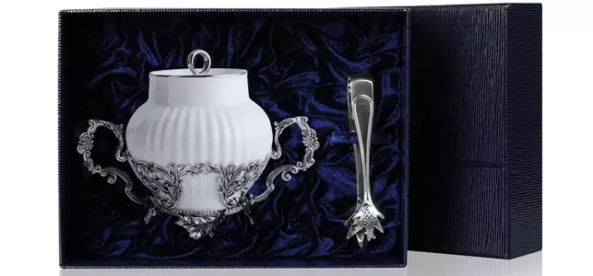 Набор из серебра и фарфора "Симфония": сахарница и щипцы для сахара
