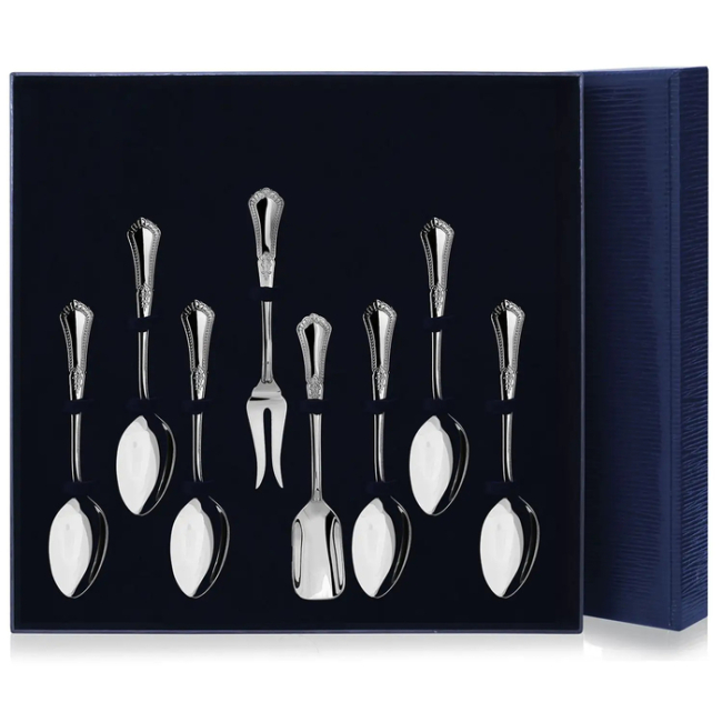 Набор чайный серебряный "Фаворит" 8 предметов, на 6 персон, в футляре Набор чайный серебряный "Фаворит" 8 предметов, на 6 персон, в футляре