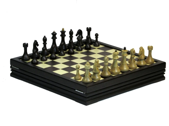 Шахматы "Классик" средние деревянные утяжеленные (высота короля 3,25)