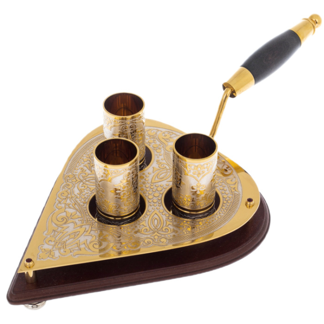 Набор для водки "Золотой мастерок" (Златоуст) Набор для водки "Золотой мастерок" (Златоуст)